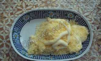 Сыр с чесноком - пикантная закуска для пикника
